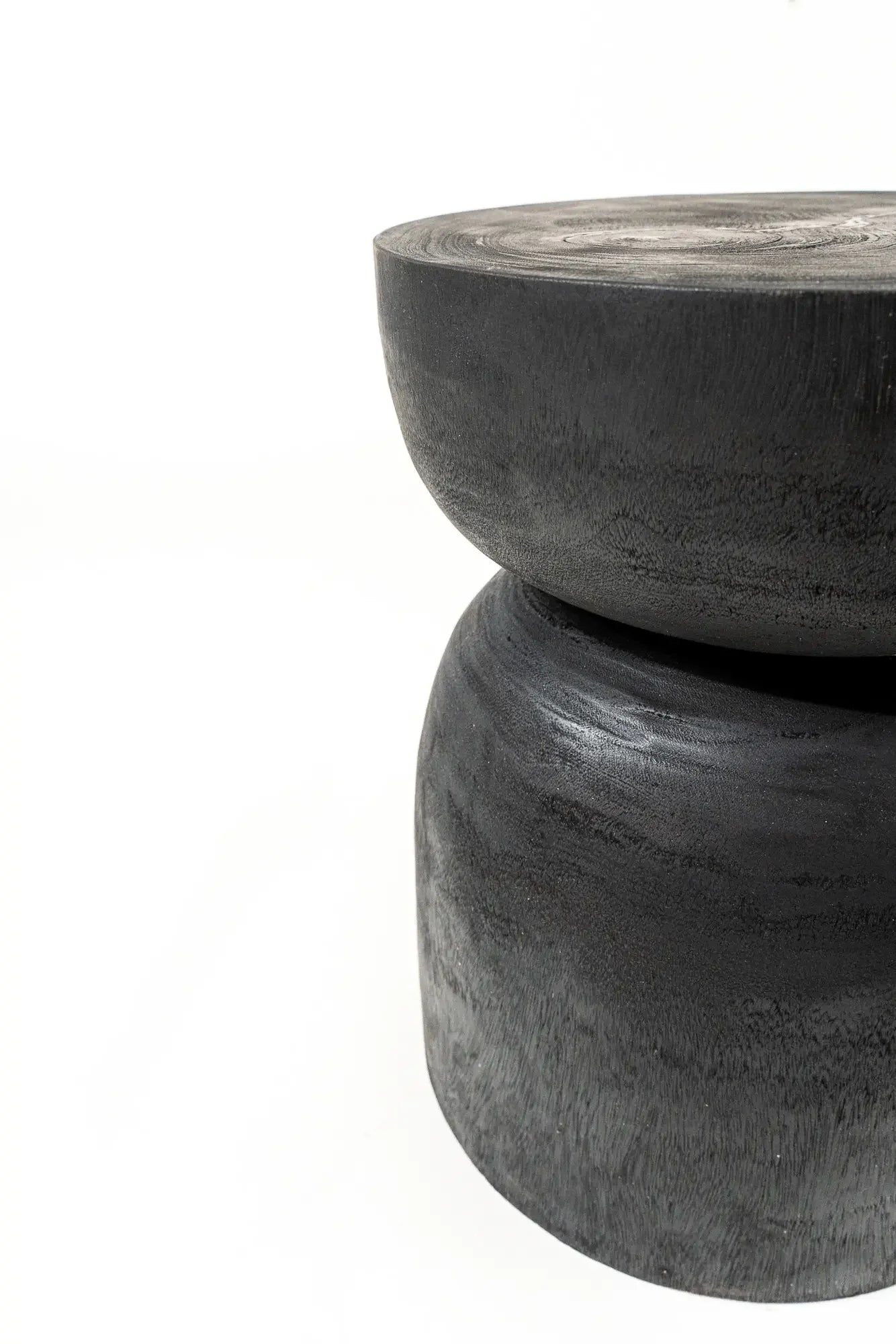 Burnt wood (black)