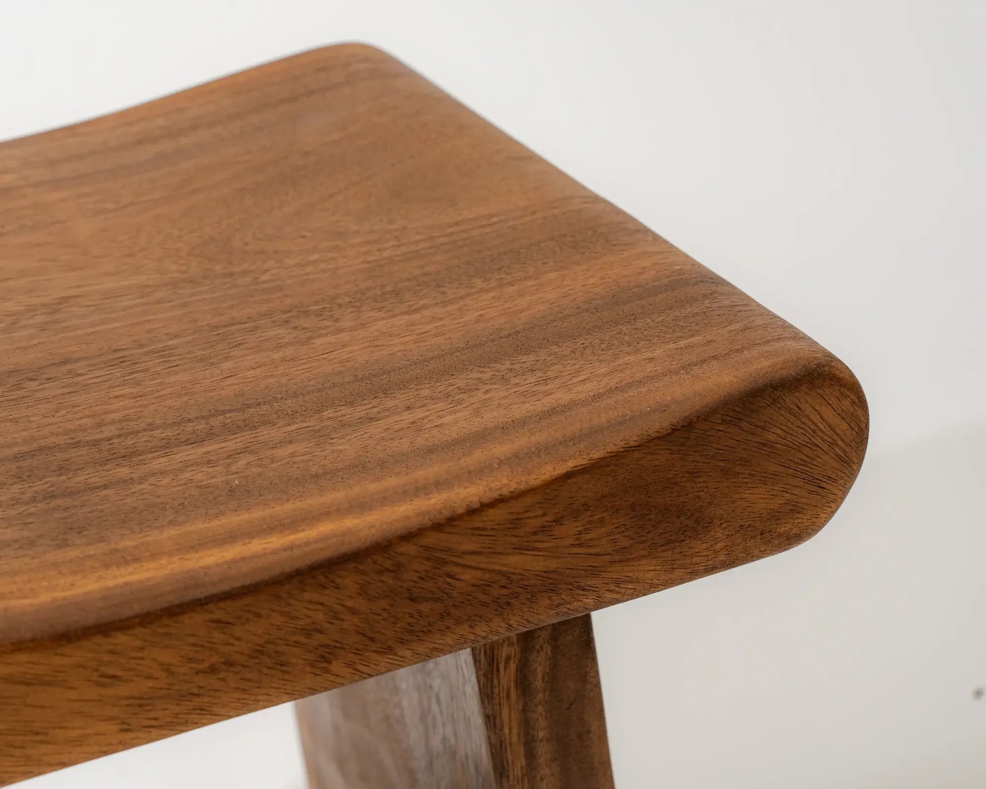 Hikina Side Table & Stool Suar Wood