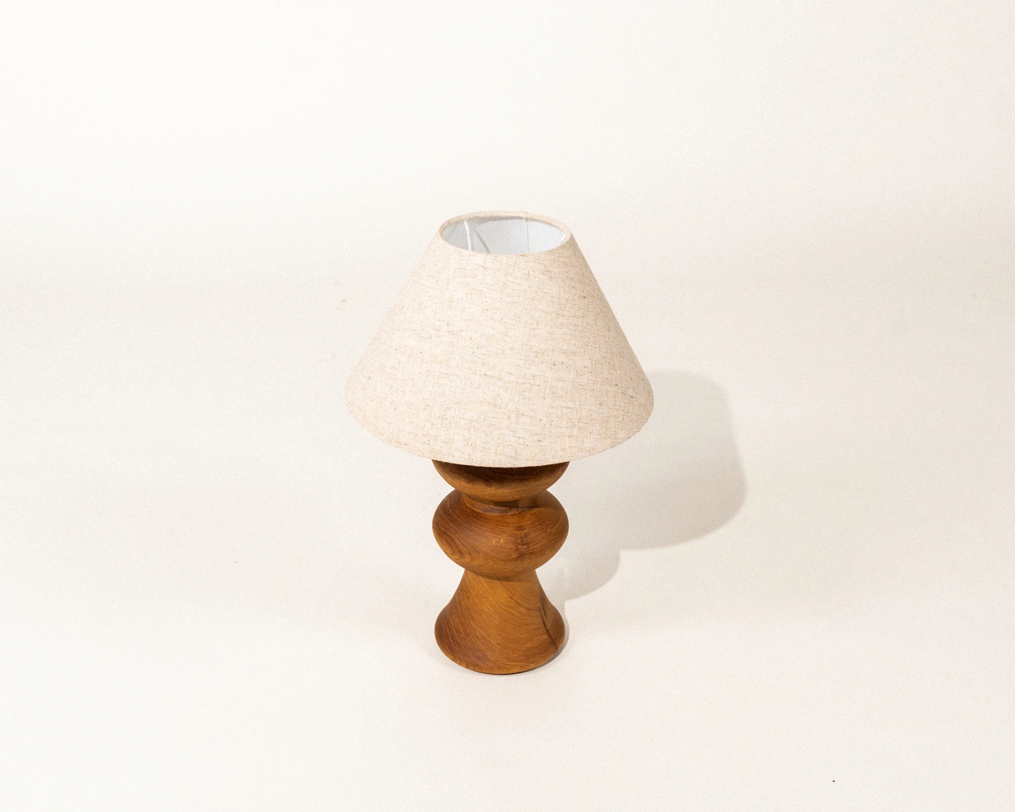 Rote Wooden Table Lamp (natural)